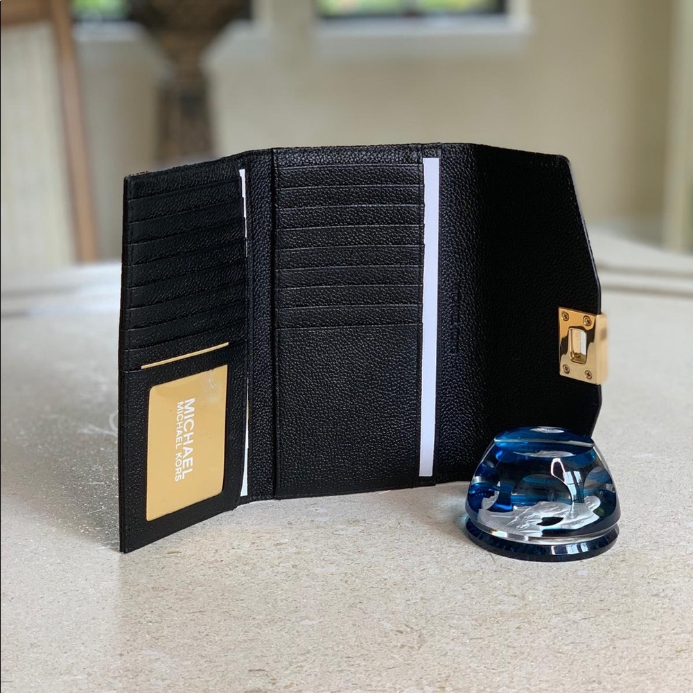 NWT❗️Michael Kors Wallet Black/Gold - Picture 3 of 5